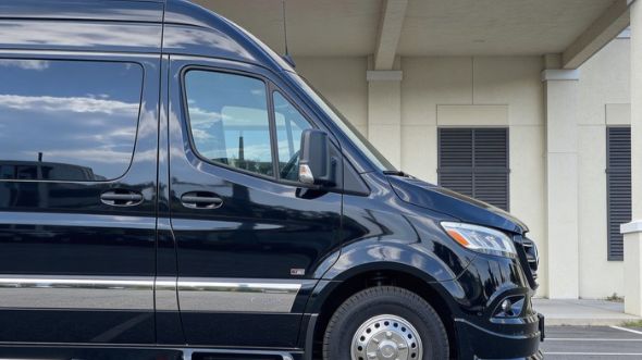 evansville 12 passenger sprinter van